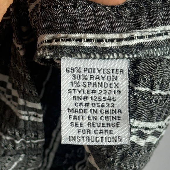 Habitat Casual Lightweight Gray and White Striped 3/4 Sleeve Tunic Top Size XXL - Picture 9 of 10